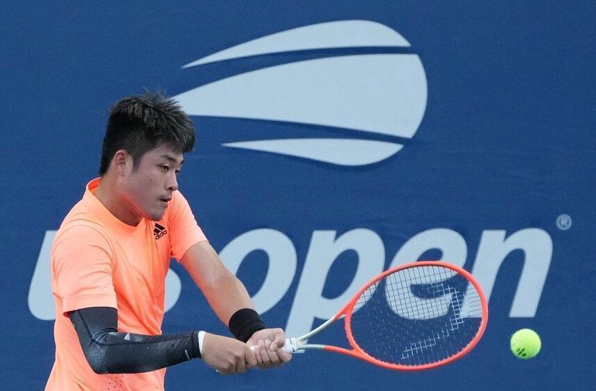 在激烈的对 在激烈的对