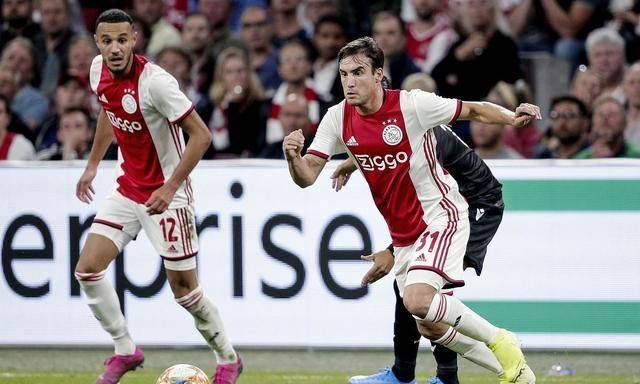 他正处于职 他正处于职